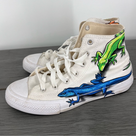 Like new converse high top shoes with gecko lizards junior size5 limited - Picture 7 of 10